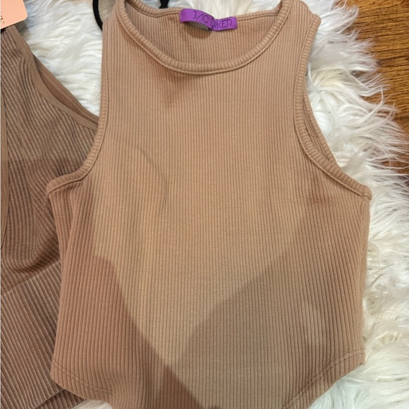 Vanilla Sugar and Voker Ribbed Tank Tops - Picture 2 of 5